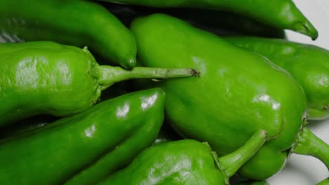 Green-Anaheim-Peppers,-Closeup-Pan-Right-from-Above