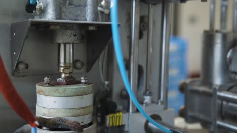 Automatisierte-Fertigung-Produktionslinie-Mechanische-Technologie-Verarbeitung-Von-Milchjoghurt