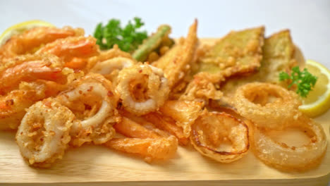 deep-fried-seafood--with-mix-vegetable