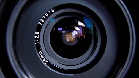 Close-up-on-lens-aperture-as-it-opens-and-closes