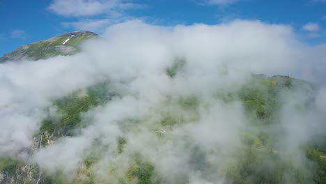 Cloudy-drone-shots-of-Geiranger-fjord,-Norway