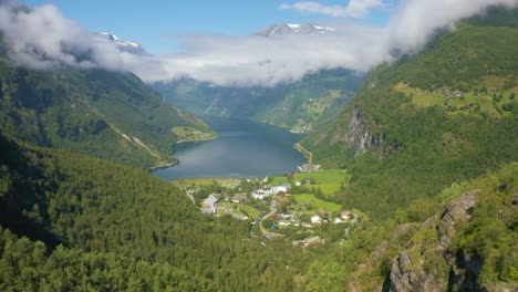 Aerial-drone-shots-of-Geiranger-fjord,-Norway