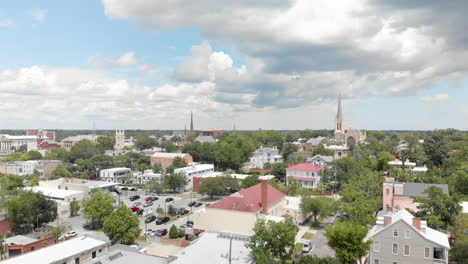 Langsam-Aufsteigende-Luftaufnahmen-über-Der-Hafenstadt-Wilmington,-Hanover-County,-4k