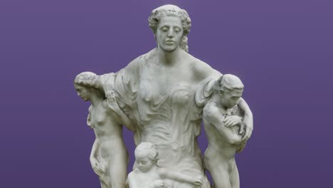 Escultura-De-La-Fuente-Magna-Mater-En-El-Maurer-Rathauspark,-Cg,-Cámaras-Rodantes