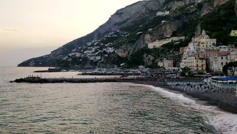 late-sunset-at-the-Amalfi-coast,-Italy