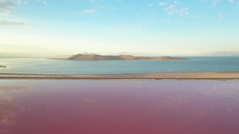 Luftaufnahme-Der-Rosa-Lagune-Und-Des-Great-Salt-Lake,-Utah,-USA