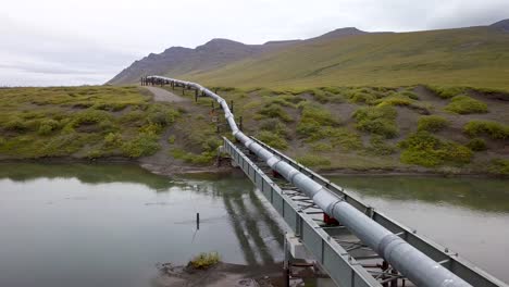Umwelt-Umstrittene-Rohölpipeline-In-Alaska---Luftdrohne