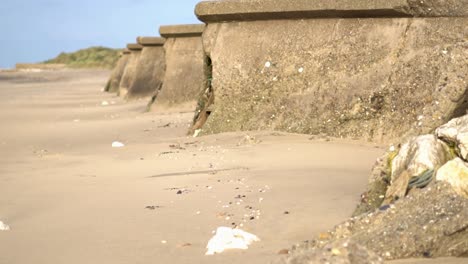 Steady-Shot-of-Empty-Seaside-Near-Hull,-Spurn-Point