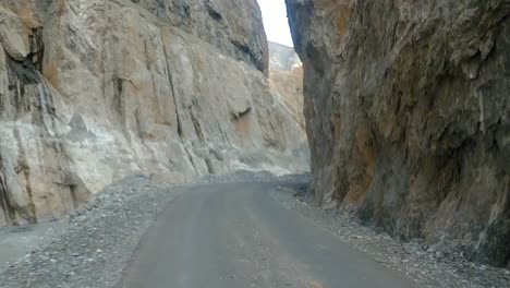 Cruising-on-a-bicycle-at-Leh-Ladakh-Himalayas-ghats-pov