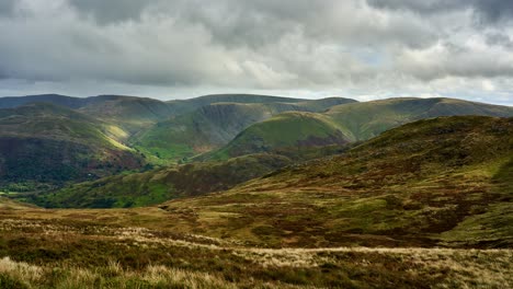 Time-lapse-of-distant-mountains-in-the-UK-Lake-District