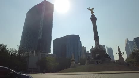 Der-Kreisverkehr-Mit-Der-Siegessäule,-Engel-Der-Unabhängigkeit-In-Mexiko-Stadt