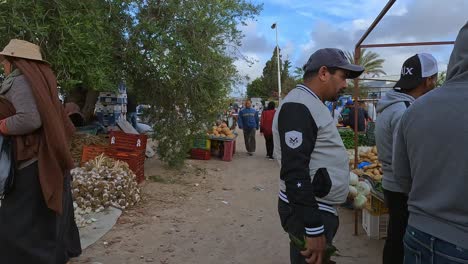 Famous-Midoun-market-of-Djerba-in-Tunisia-with-people