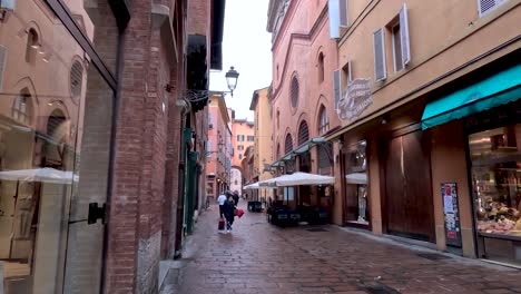 Looking-Along-Quiet-Pescherie-Vecchie-Street-In-Bologna