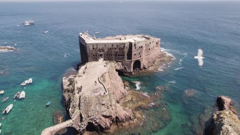 Historic-São-João-Baptista-Fort-on-Berlengas-islands-in-Peniche,-Portugal