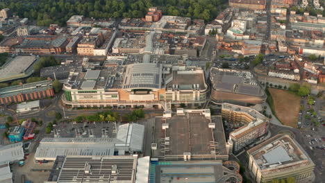 Pan-up-aerial-shot-from-Westquay-shopping-centre-to-central-Southampton