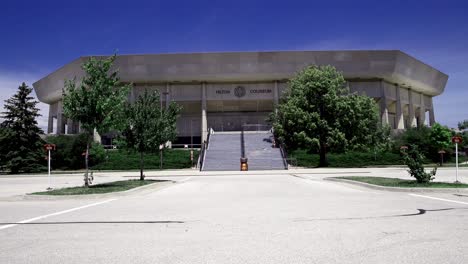 Hilton-Coliseum-on-the-campus-of-Iowa-State-University-in-Ames,-Iowa-with-wide-shot-video