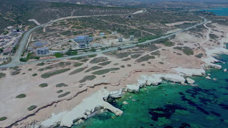 Filmische-Luftaufnahmen-Der-Küste-Zyperns-In-Europa,-Drohne