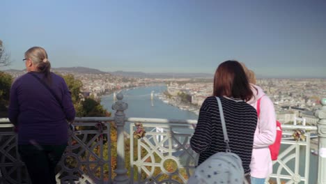 Tourists-overlooking-city-of-Pest-from-Buda-hill-viewpoint