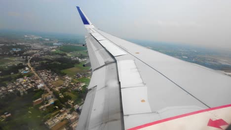 Der-Flug-Kommt-Langsam-Von-Der-Landung-Auf-Dem-Internationalen-Flughafen-Chatrapati-Shivaji-Maharaj-In-Mumbai-Herunter