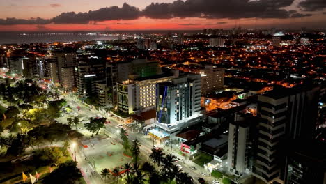 Sonnenuntergangsstadt-In-Maceio,-Alagoas,-Brasilien