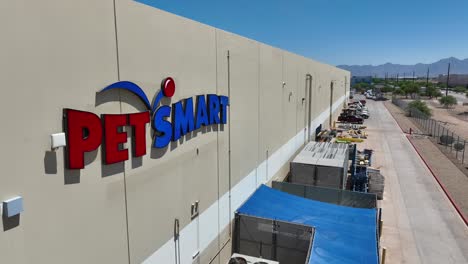 PetSmart-logo-and-branding-on-warehouse