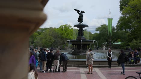 -Bethesda-Fountain-Reveal-In-Central-Park-With-Tourists