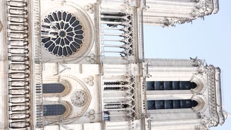 Französische-Gotische-Architektur-Der-Atemberaubenden-Kathedrale-Notre-Dame-In-Paris