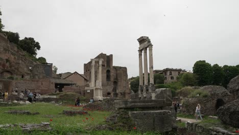 Il-Tempio-dei-Dioscuri-Ruin-At-Roman-Forum-On-Overcast-Cloudy-Day
