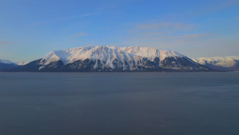 Beautiful-aerial-view-of-mountains-along-scenic-Seward-Highway-in-Alaska