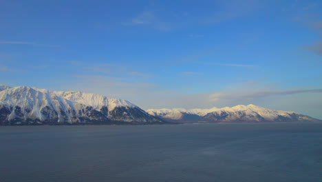Stunning-panoramic-view-of-the-mountains-at-sunrise-along-the-Seward-Highway