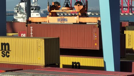 Transtainer-yard-with-stacks-of-Shipping-Containers