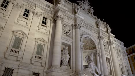 Night-Time-Illuminated-View-Of-Palazzo-Poli-Palace-In-Rome