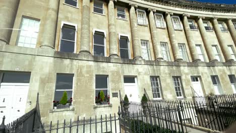 Bath,-UK---Step-back-in-time-and-admire-the-elegance-of-The-Royal-Crescent,-a-striking-architectural-marvel-in-Bath,-England,-that-has-withstood-the-test-of-time