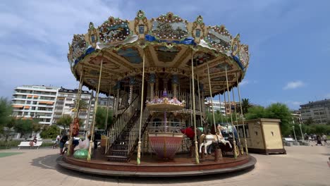 Daytime-unoccupied-carousel-in-a-European-city