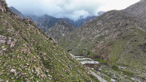 mountain-reveal-to-the-road-entrance-of-Palm-Springs-Tramway-California