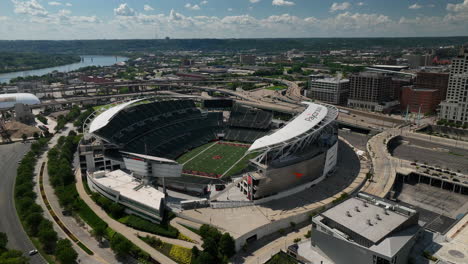 Aerial-view-of-Paycor-stadium,-home-of-the-Bengals,-in-downtown-Cincinnati,-Ohio