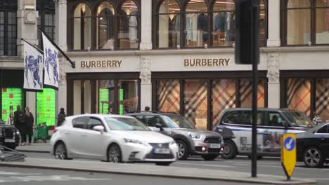 London's-Couture:-Captivating-visuals-of-Burberri-store's-sophistication