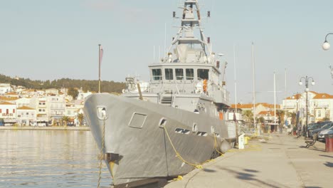 The-HMC-Valiant-patrol-vessel-operated-by-Frontex-moored-in-Mytilene,-Lesvos