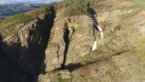 Cascata-De-Fisgas-Do-Ermelo---Beautiful-cascading-waterfalls