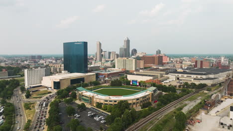 Victory-Field-Nearby-The-Landmark-Buildings-Of-Indianapolis-And-Skyline-In-Distance-In-Indiana,-United-States