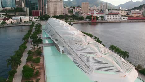 Aerial-view-establishing-the-design-of-the-Museum-of-Tomorrow-in-the-historic-center-of-Rio-de-Janeiro,-Brazil