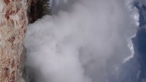 A-Rare-And-Spectacular-Video-Of-Steamboat-Geyser-Erupting-In-Yellowstone-National-Park