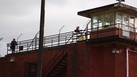 Unidad-De-Paredes-Torre-De-Guardia-Del-Corredor-De-La-Muerte-De-Huntsville,-Texas,-Exterior-De-La-Entrada-De-La-Prisión-Y-Establecimiento-De-La-Cárcel-Shot
