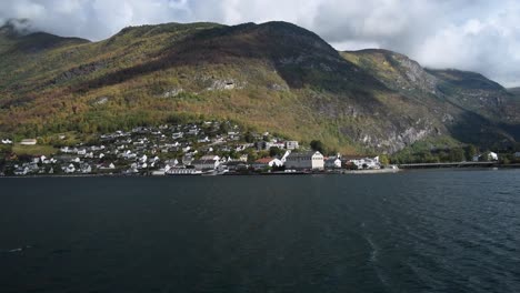 View-from-an-electrical-cruise-on-the-famous-sognefjord