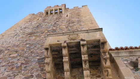 View-of-Torre-de-Bujaco-exterior,-imposing-stronghold