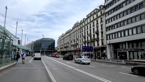 Light-Traffic-Along-Road-Beside-Geneva-Railway-Station