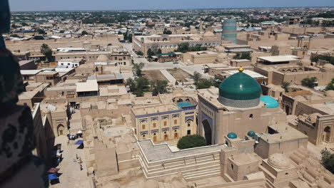 Chiwa-Alte-Ummauerte-Stadt,-Usbekistan,-UNESCO-Weltkulturerbe,-Panoramablick
