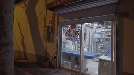 Empty-Shop-Days-Before-Covid-19-Lockdown-in-Shanghai,-China-in-2022