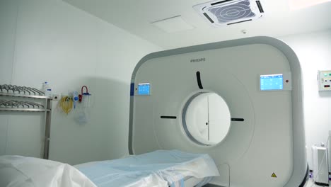 Laboratoty-Staff-Perform-MRI-Scan,-Editorial