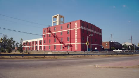 Large-red-storage-building-in-Fort-Worth,-Texas